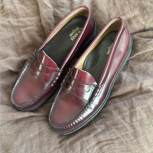 Bass Weejun wine Loafers